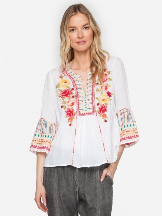 beachlunchlounge Tops - BeachLunchLounge Embroidered White Peasant Tunic with Floral Detail L